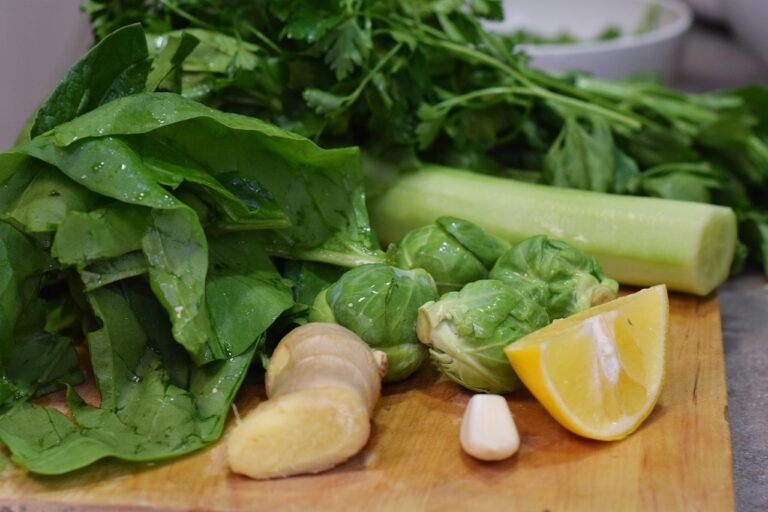 5 Superfoods to Minimize Common Winter Illnesses Healthier Winter Eating Tips